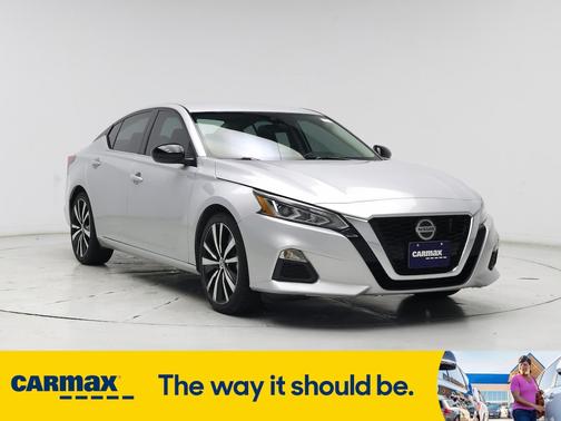 2022 Nissan Altima SR