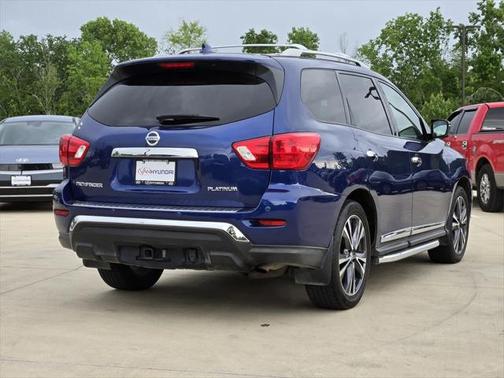2020 Nissan Pathfinder Platinum 2WD