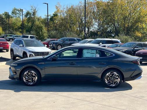 2026 Hyundai SONATA SEL