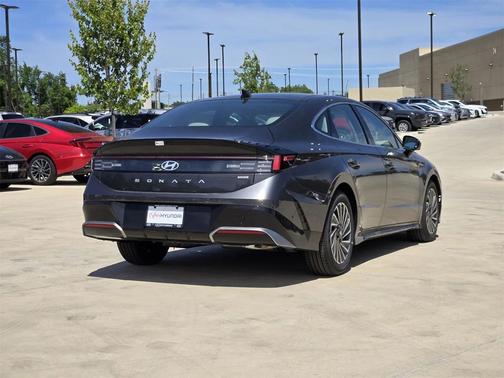 2025 Hyundai SONATA Hybrid Limited