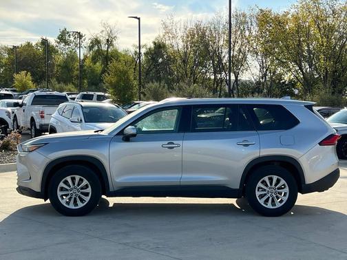 2024 Toyota Grand Highlander XLE