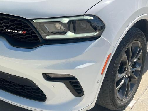 White Knuckle Clearcoat 2023 Dodge Durango R/T Plus AWD