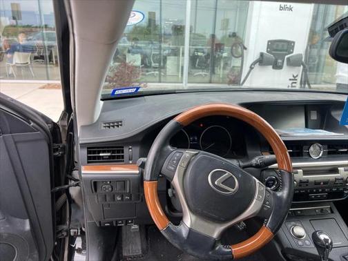 2014 Lexus ES 300h Base