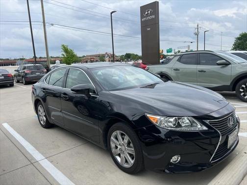 2014 Lexus ES 300h Base