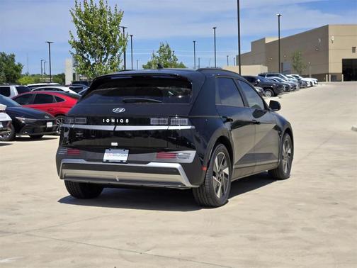 2025 Hyundai IONIQ 5 SEL