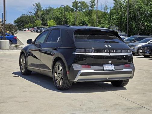 2025 Hyundai IONIQ 5 SEL