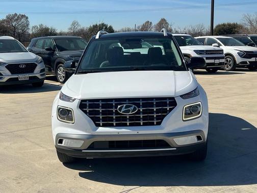 2023 Hyundai VENUE Limited