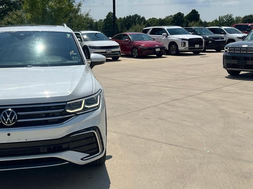 2022 Volkswagen Tiguan 2.0T SEL R-Line 4MOTION