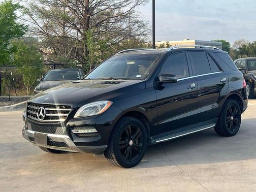 Obsidian Black Metallic 2014 Mercedes-Benz M-Class ML 350