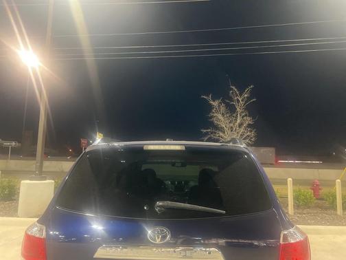 2011 Toyota Highlander SE