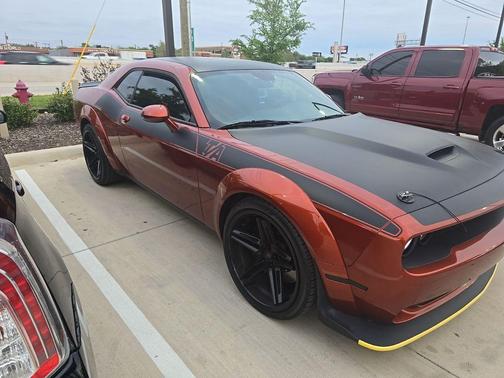 Sinamon Stick 2023 Dodge Challenger R/T Scat Pack Widebody
