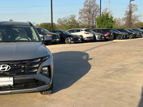 Shimmering Silver 2026 Hyundai TUCSON SEL