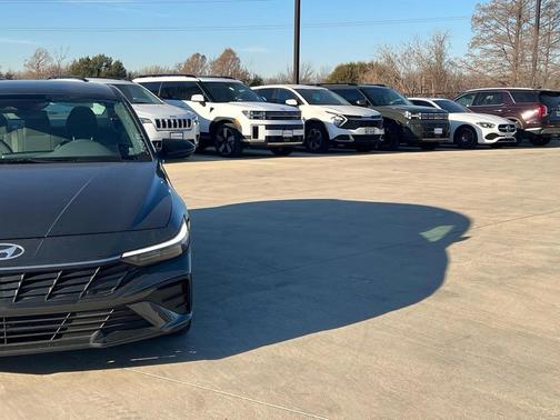 2025 Hyundai ELANTRA Sport