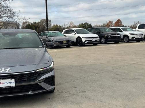 2026 Hyundai ELANTRA Sport