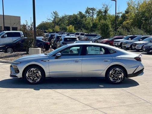 2026 Hyundai SONATA SEL