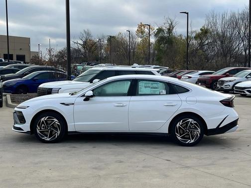 2026 Hyundai SONATA SEL