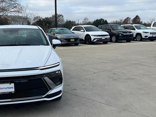 2026 Hyundai SONATA SEL