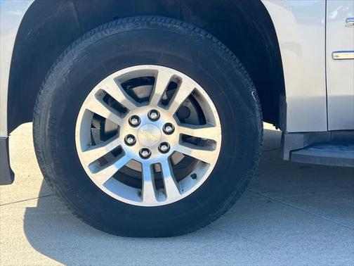 2016 Chevrolet Suburban LS