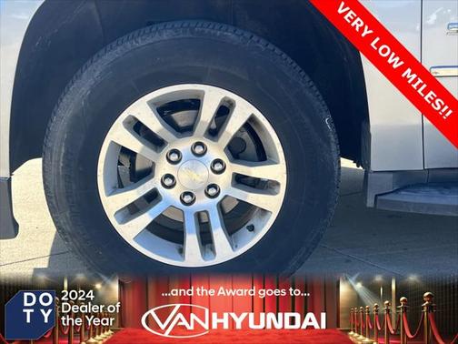 2016 Chevrolet Suburban LS