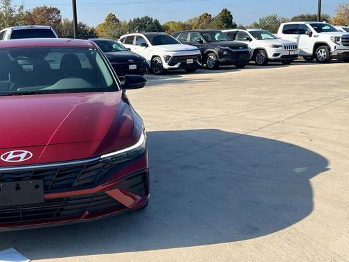 2025 Hyundai ELANTRA Sport