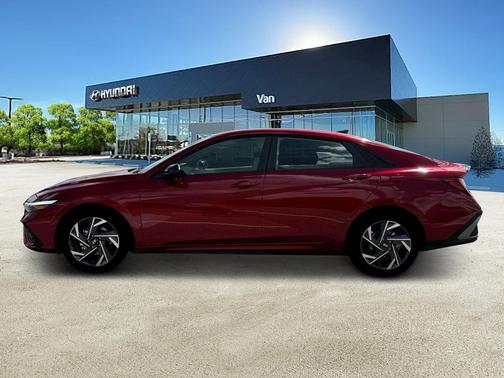 2025 Hyundai ELANTRA Sport