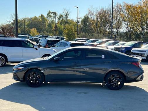 2026 Hyundai ELANTRA Sport