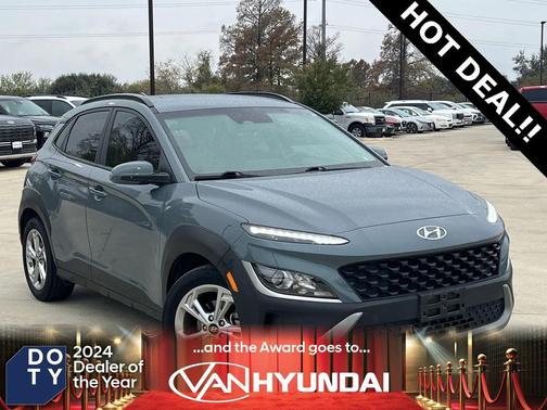 2022 Hyundai KONA SEL