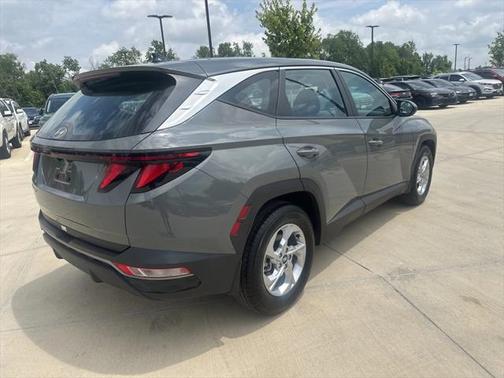 2024 Hyundai TUCSON SE
