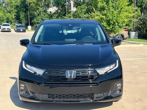 Crystal Black Pearl 2025 Honda Odyssey Touring