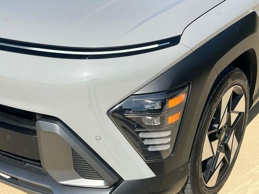 Cyber Gray Metallic 2024 Hyundai KONA Limited