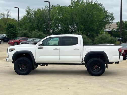 Super White 2019 Toyota Tacoma TRD Pro