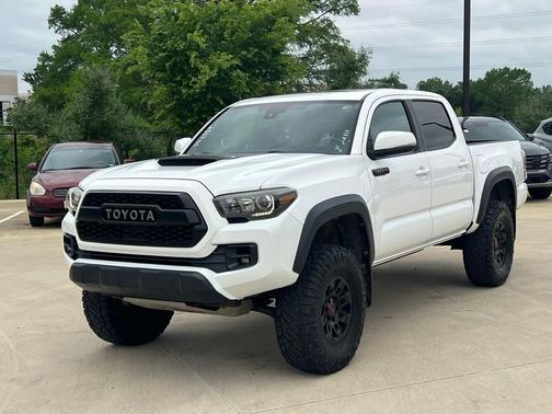 Super White 2019 Toyota Tacoma TRD Pro