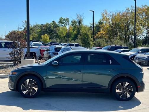 2026 Hyundai IONIQ 5 SE