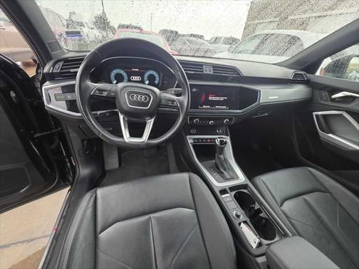 2023 Audi Q3 Premium 45 TFSI S line quattro Tiptronic