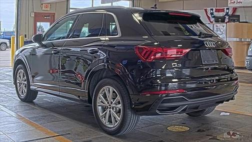 2023 Audi Q3 Premium 45 TFSI S line quattro Tiptronic