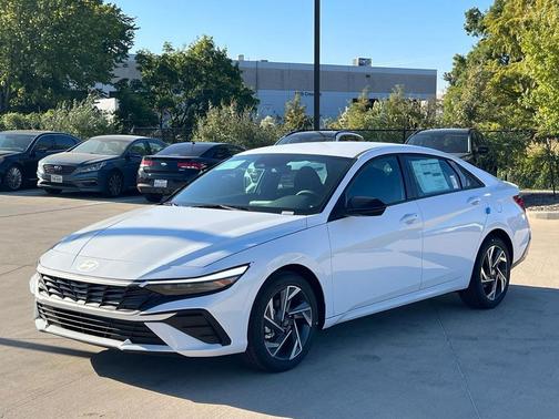 2025 Hyundai ELANTRA Sport