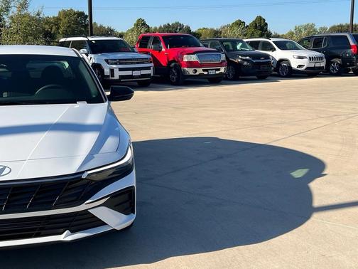 2025 Hyundai ELANTRA Sport