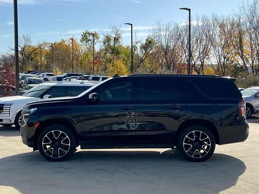 2023 Chevrolet Tahoe 4WD RST