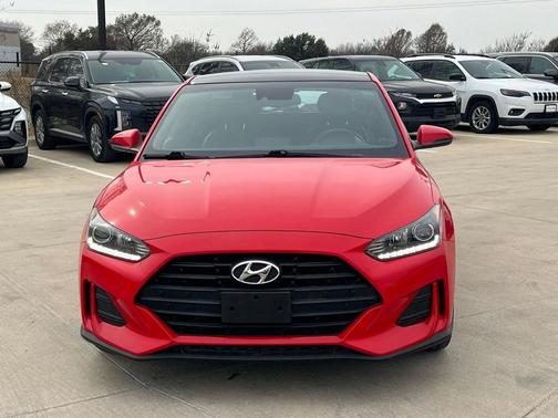 2019 Hyundai Veloster 2