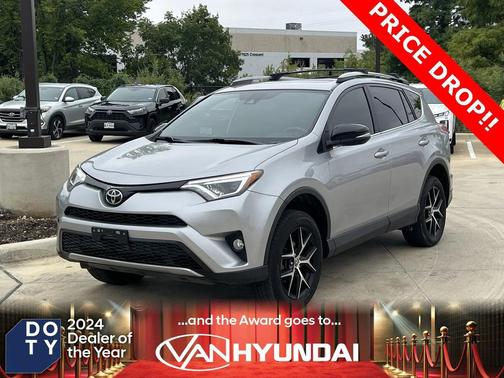2017 Toyota RAV4 SE