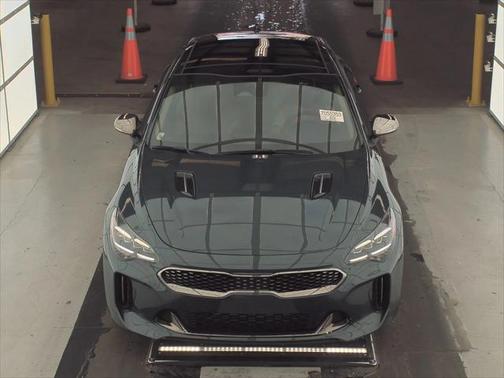2022 Kia Stinger GT1