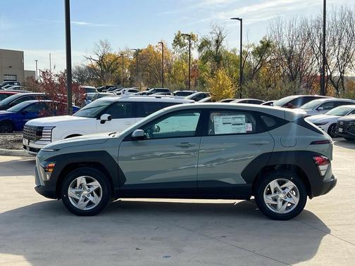 2026 Hyundai KONA SE