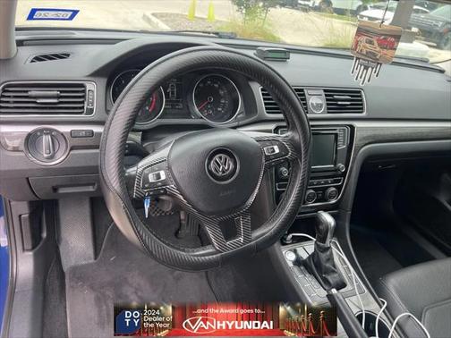 2017 Volkswagen Passat 1.8T SE
