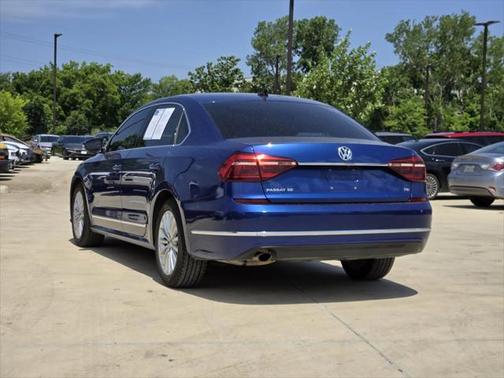 2017 Volkswagen Passat 1.8T SE