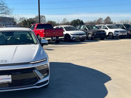 2026 Hyundai SONATA SE