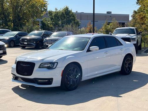 2021 Chrysler 300 S