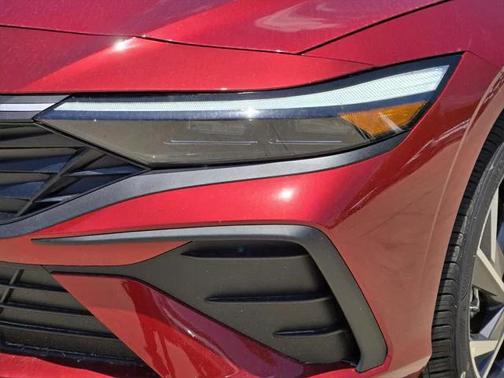 2025 Hyundai ELANTRA Sport