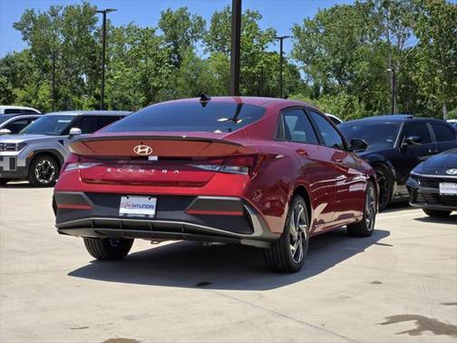 2025 Hyundai ELANTRA Sport