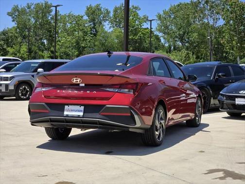 2025 Hyundai ELANTRA Sport