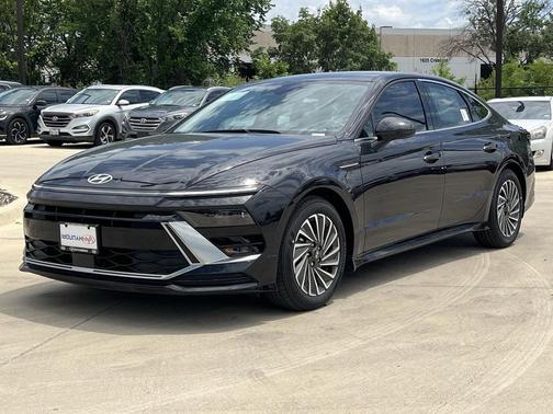 2025 Hyundai SONATA Hybrid SE